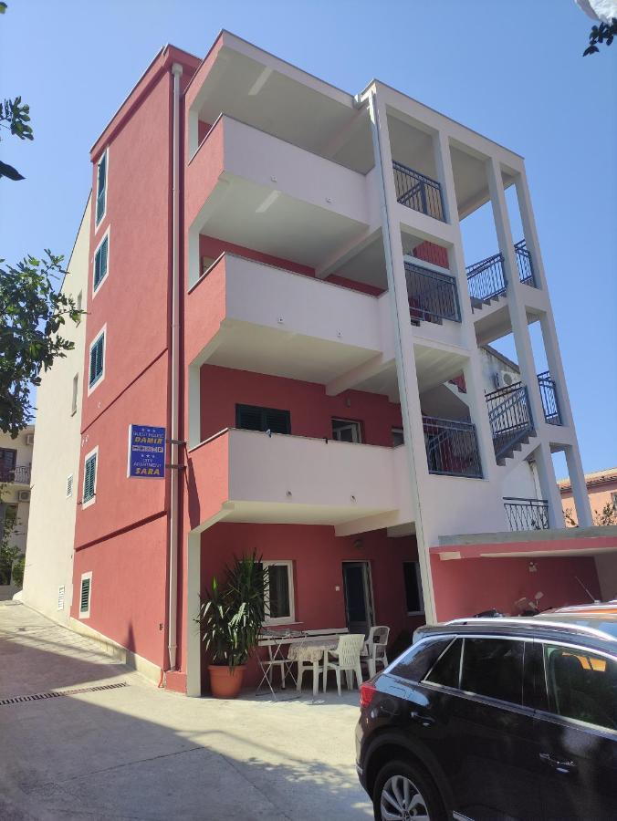 Sara * Makarska